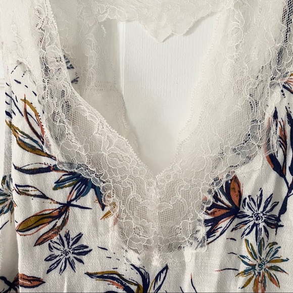 2/$50🍑 NWT FREE PEOPLE Bell Flower Double-V Tunic Top - Picture 3 of 7